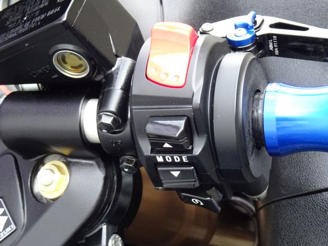 suzuki - gsx-r-1300-hayabusa