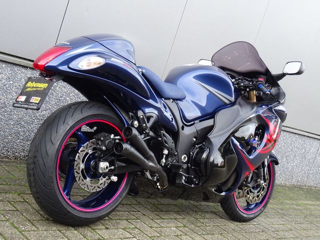 suzuki - gsx-r-1300-hayabusa