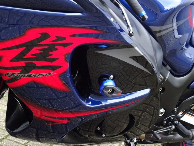 suzuki - gsx-r-1300-hayabusa