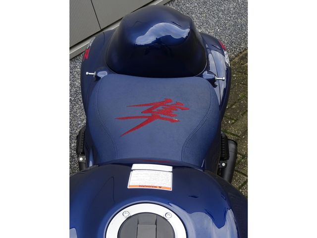 suzuki - gsx-r-1300-hayabusa