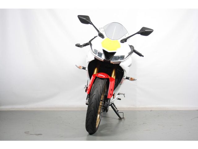 yamaha - r125-world-gp-60th-anniversary
