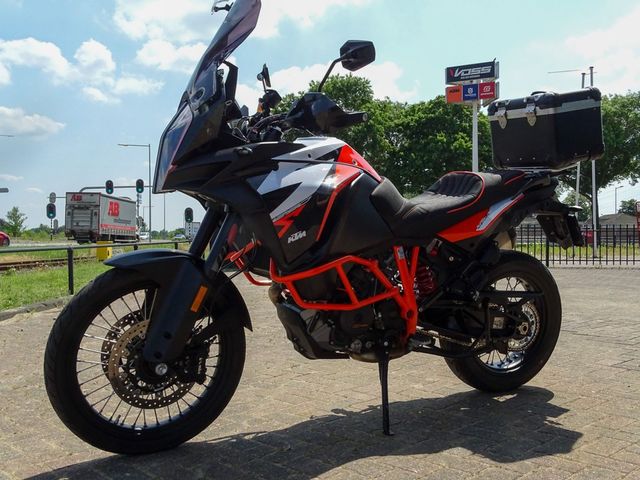 ktm - 1290-super-adventure-s