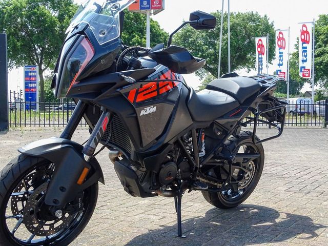 ktm - 1290-super-adventure-s