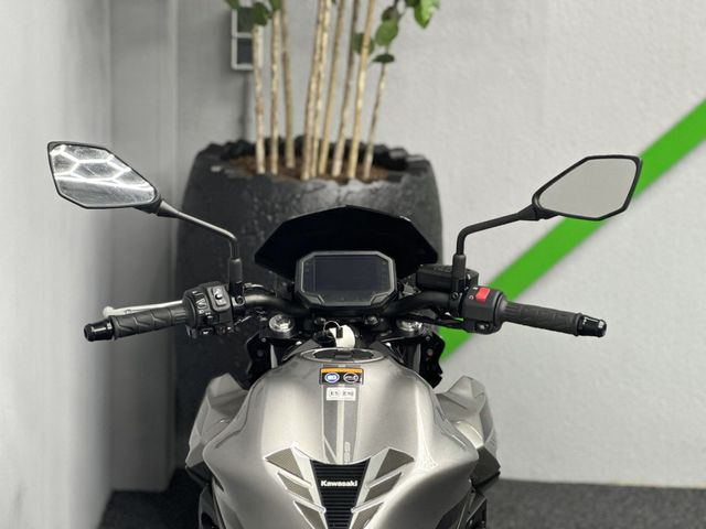 kawasaki - z650-abs