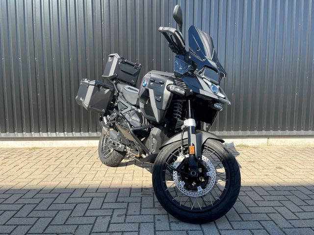 bmw - r-1300-gs-adventure-triple-black