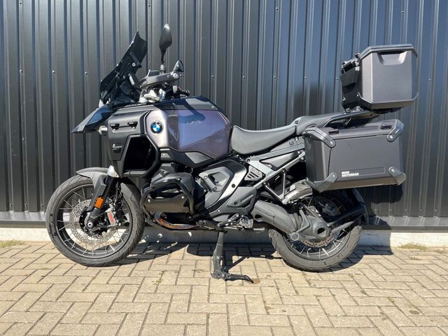 bmw - r-1300-gs-adventure-triple-black
