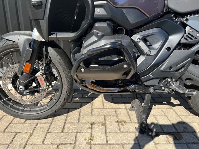 bmw - r-1300-gs-adventure-triple-black