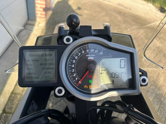 ktm - 1290-super-duke-gt