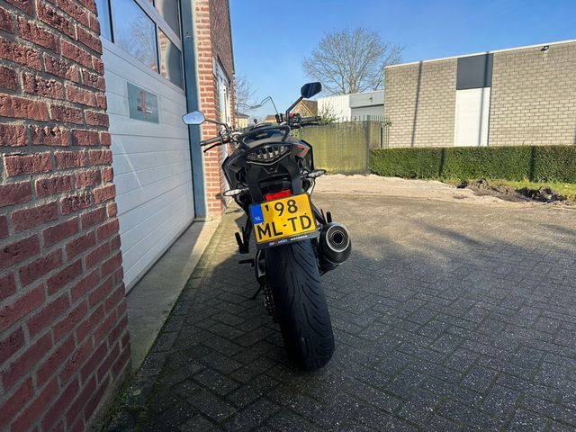 ktm - 1290-super-duke-gt