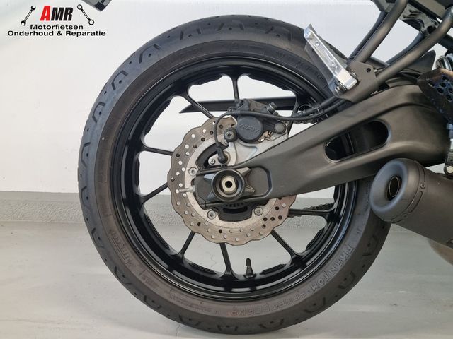 yamaha - xsr-700-abs