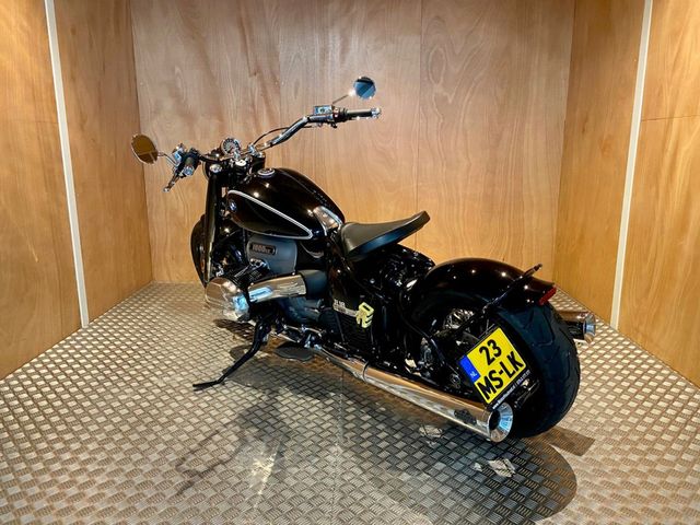 bmw - r-18