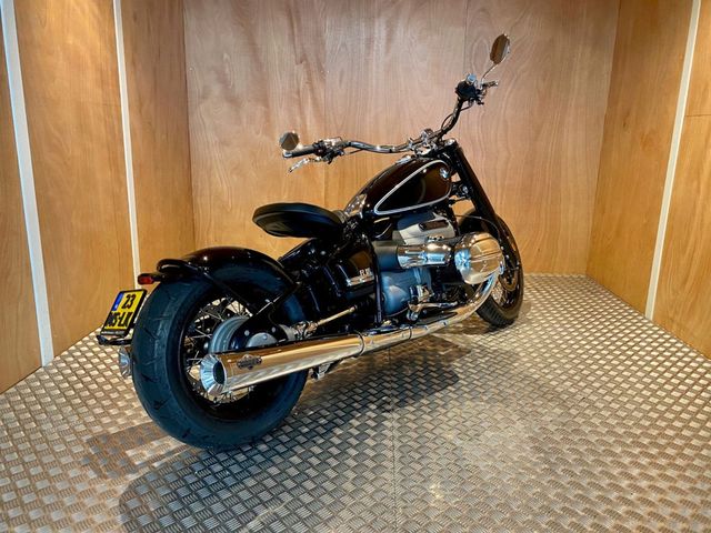 bmw - r-18