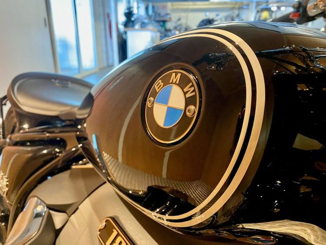 bmw - r-18