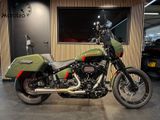 HARLEY-DAVIDSON SOFTAIL STANDARD FXST