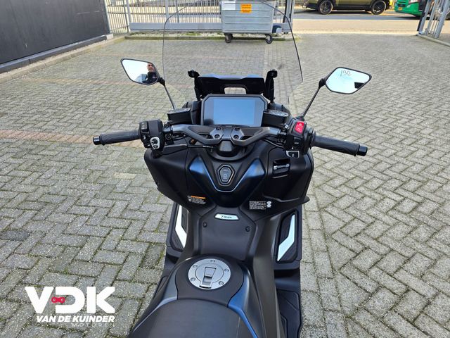 yamaha - tmax-560