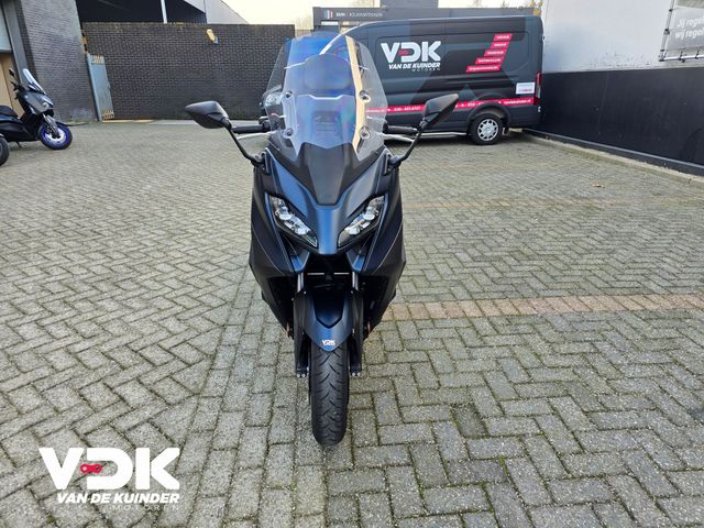 yamaha - tmax-560