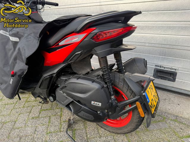 aprilia - sr-gt-200