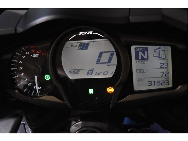 yamaha - fjr-1300-ae