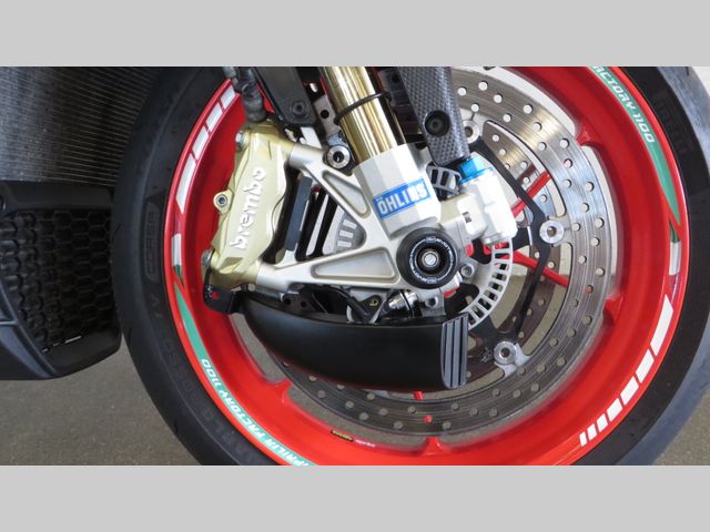 aprilia - tuono--v4-1100-factory