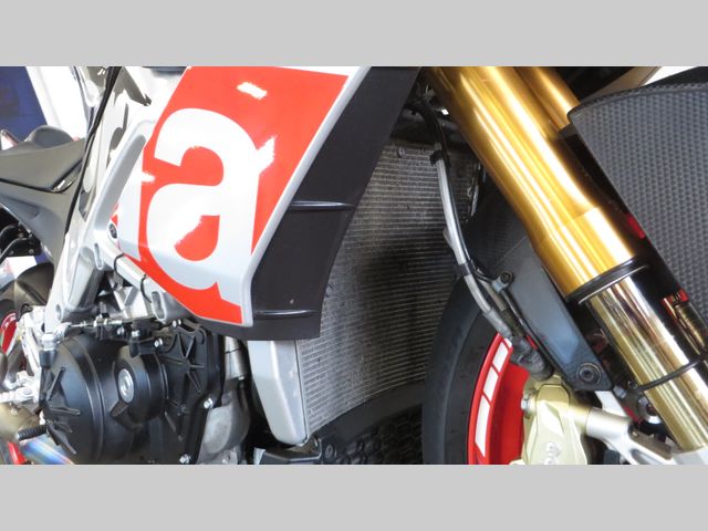 aprilia - tuono--v4-1100-factory