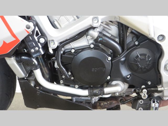 aprilia - tuono--v4-1100-factory