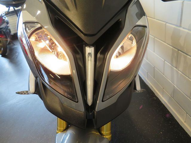 bmw - s-1000-xr