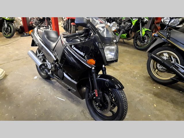 kawasaki - gpx-600-r