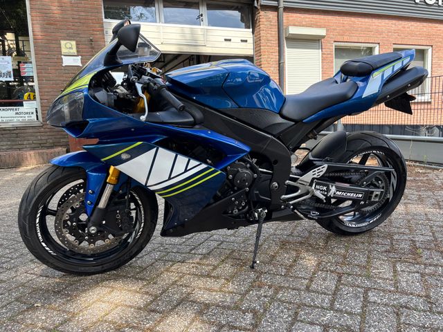 yamaha - yzf-r1