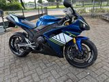 YAMAHA YZF R1