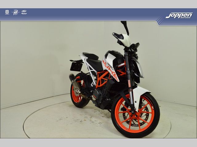 ktm - 390-duke