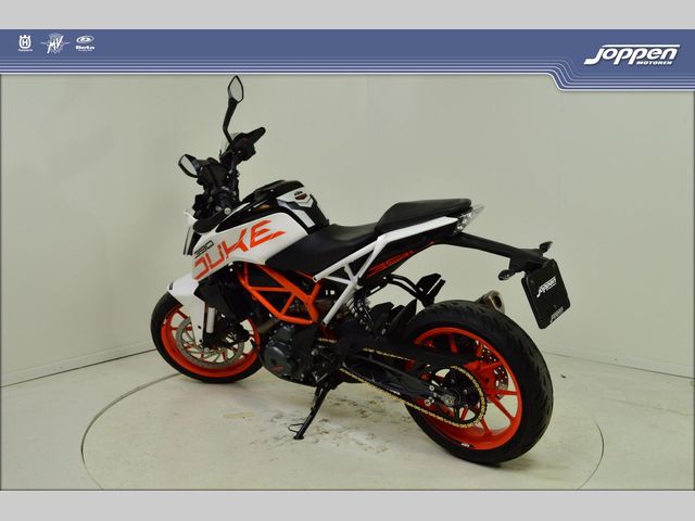 ktm - 390-duke