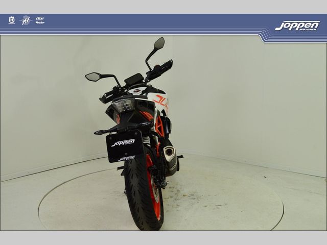 ktm - 390-duke