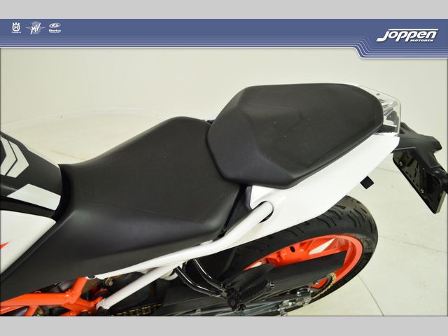 ktm - 390-duke