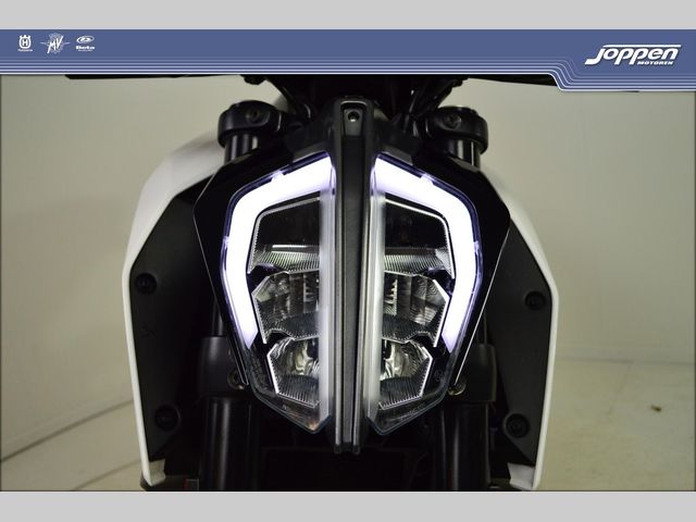 ktm - 390-duke
