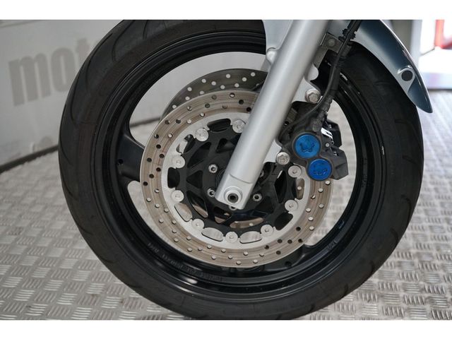 yamaha - fzs-600-fazer