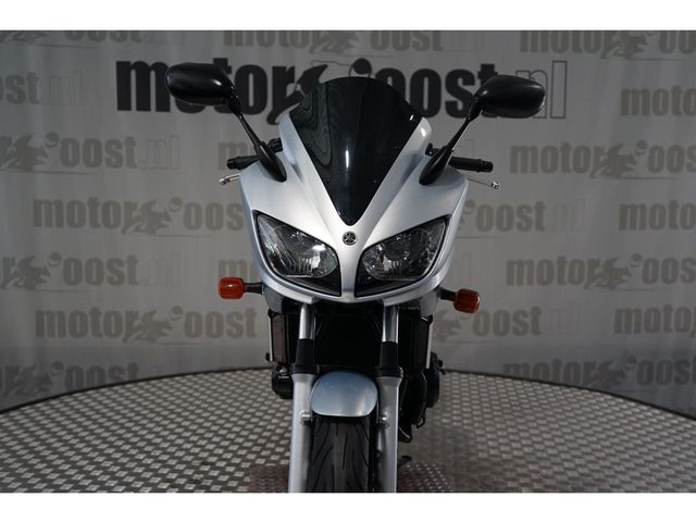 yamaha - fzs-600-fazer