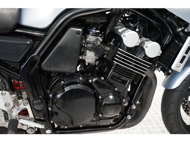 yamaha - fzs-600-fazer