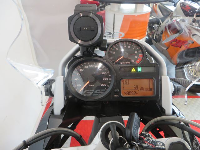 bmw - r-1200-gs-triple-black-edition