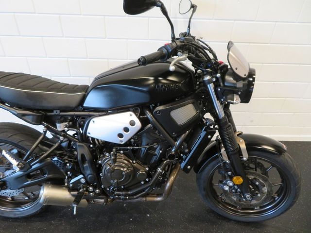 yamaha - xsr-700-abs