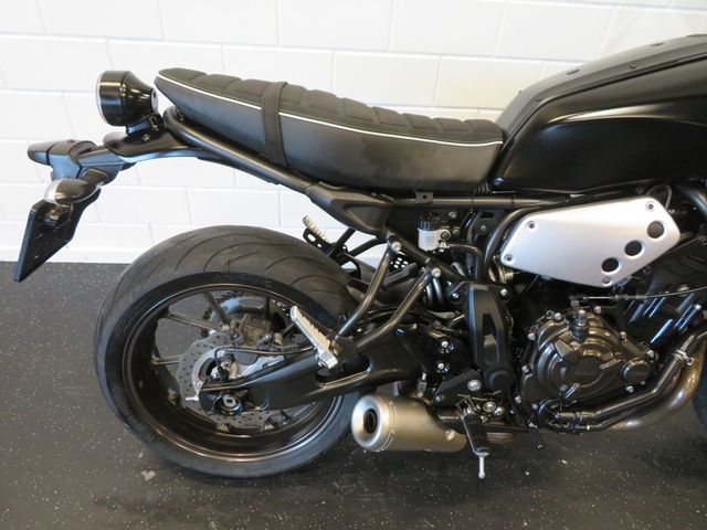 yamaha - xsr-700-abs