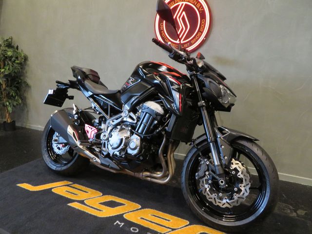 kawasaki - z900
