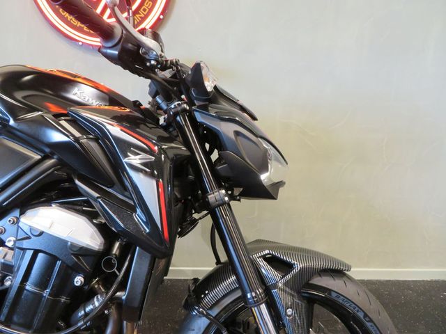 kawasaki - z900