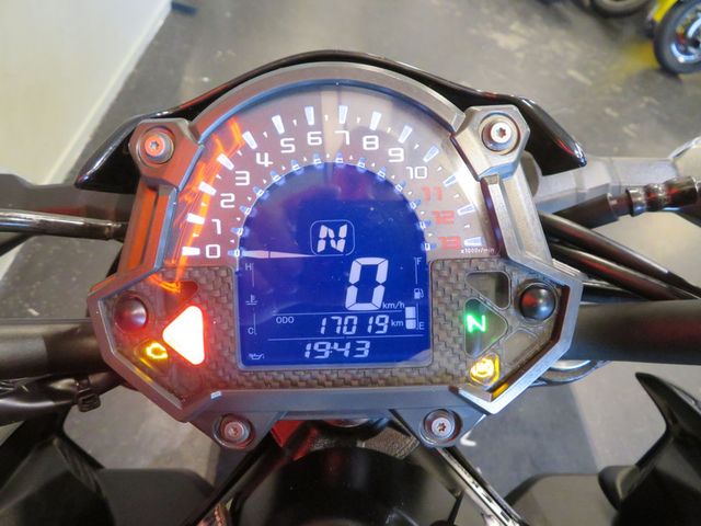kawasaki - z900