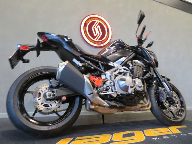 kawasaki - z900