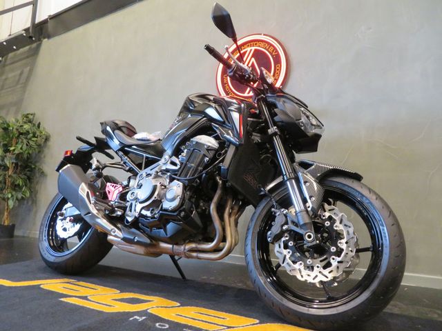 kawasaki - z900
