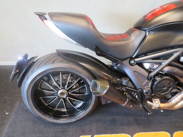 ducati - diavel
