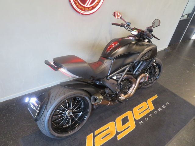 ducati - diavel