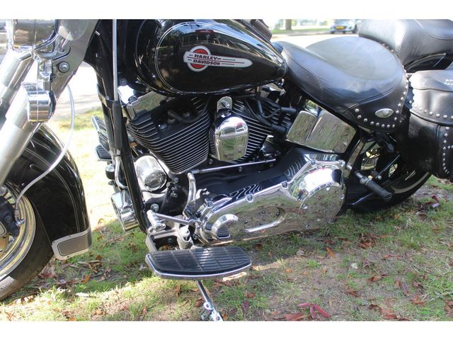 harley-davidson - heritage-softail-classic-flstc