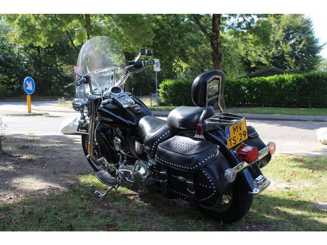 harley-davidson - heritage-softail-classic-flstc