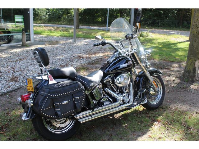 harley-davidson - heritage-softail-classic-flstc